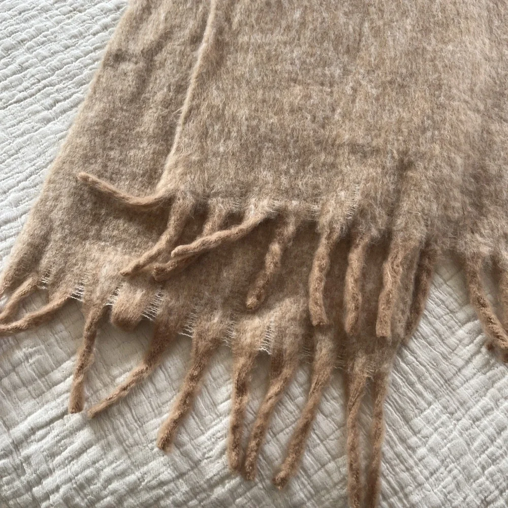 Cozy‎ Thick Scarf Women's Beige NEW